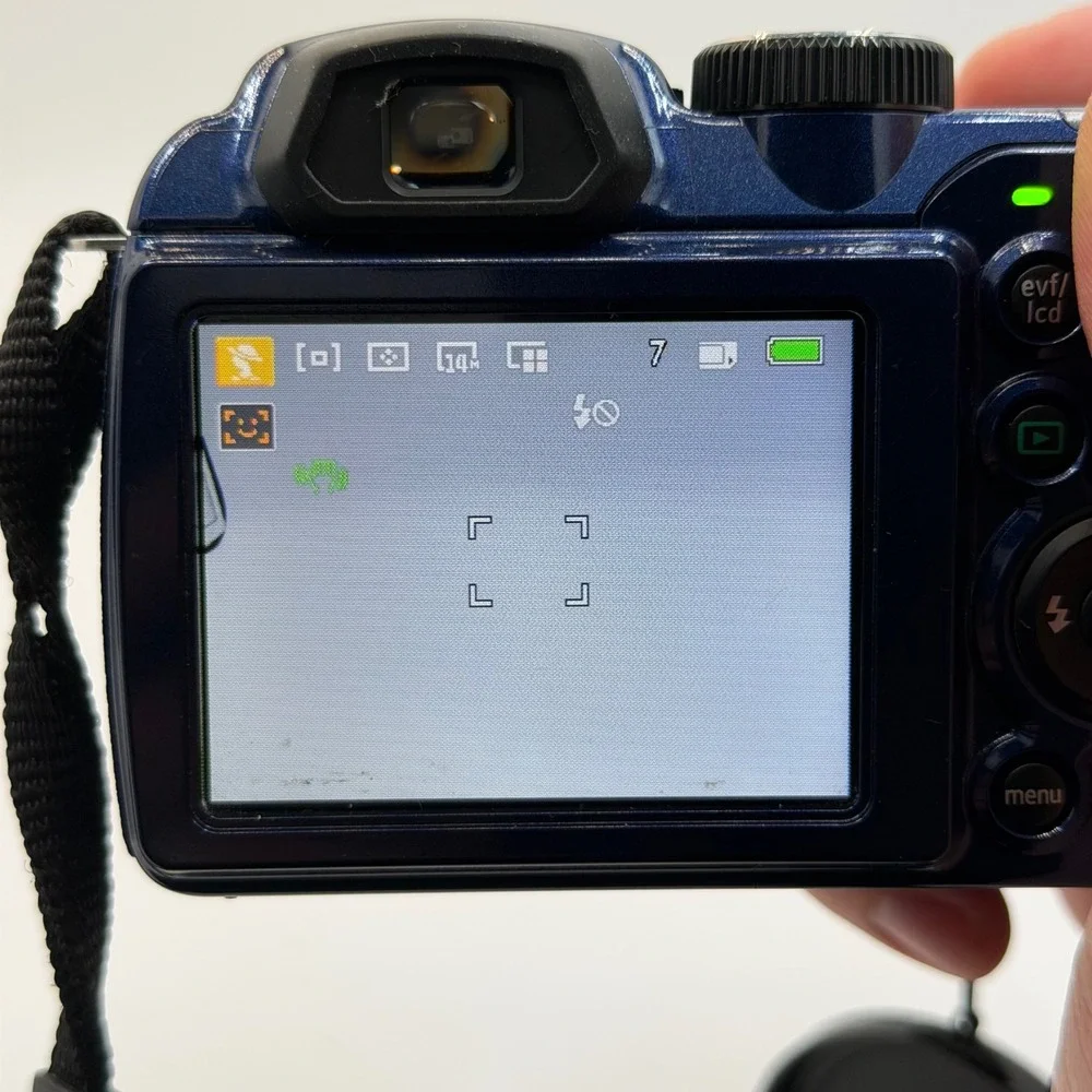 GE X5 Power Pro Series Blue Digital Camera 14.1MP 15x Optical Zoom 1GB SD Card